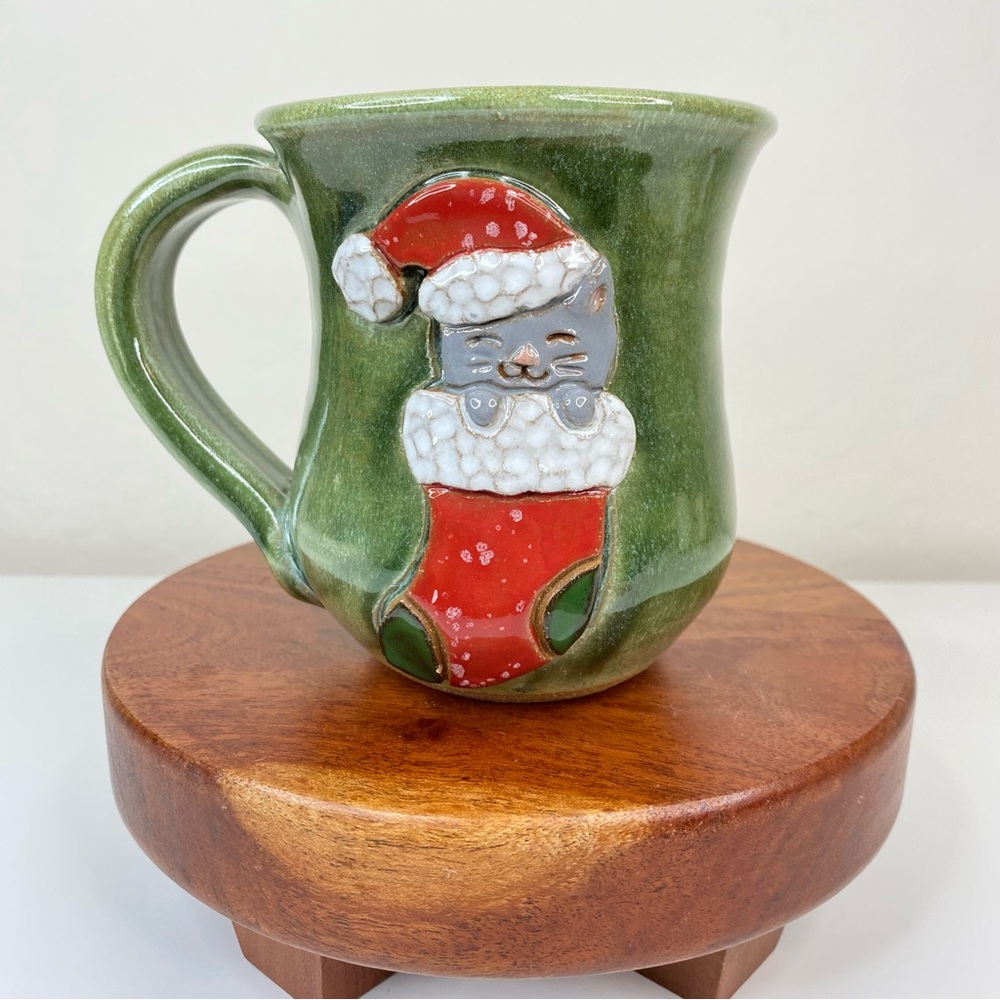 MudWorks Pottery USA Handcrafted Christmas Cat in Stocking Mug